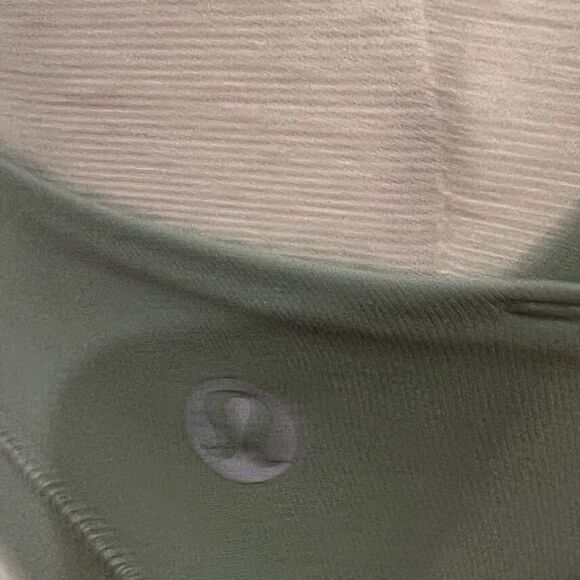 Lululemon Energy Bra Sea Moss Size 4 - Picture 3 of 4